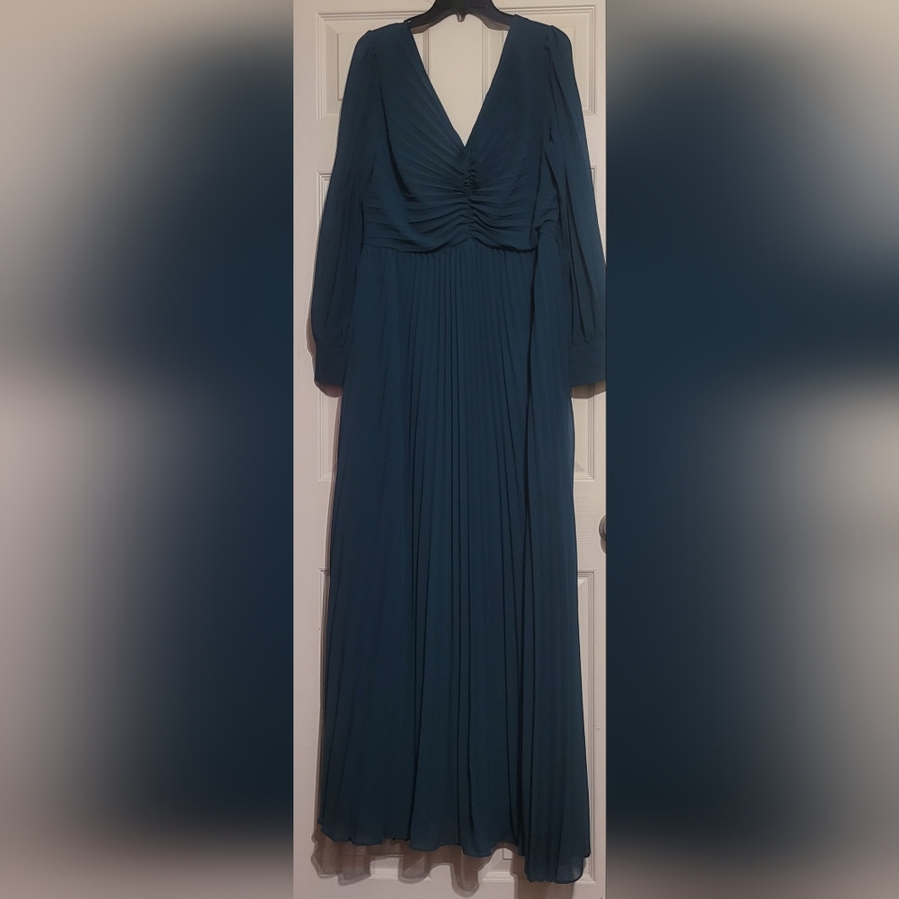 LULU'S GRACE EMERALD GREEN PLEATED LONG-SLEEVE MAXI DRESS SIZE 1XL - Picture 6 of 7